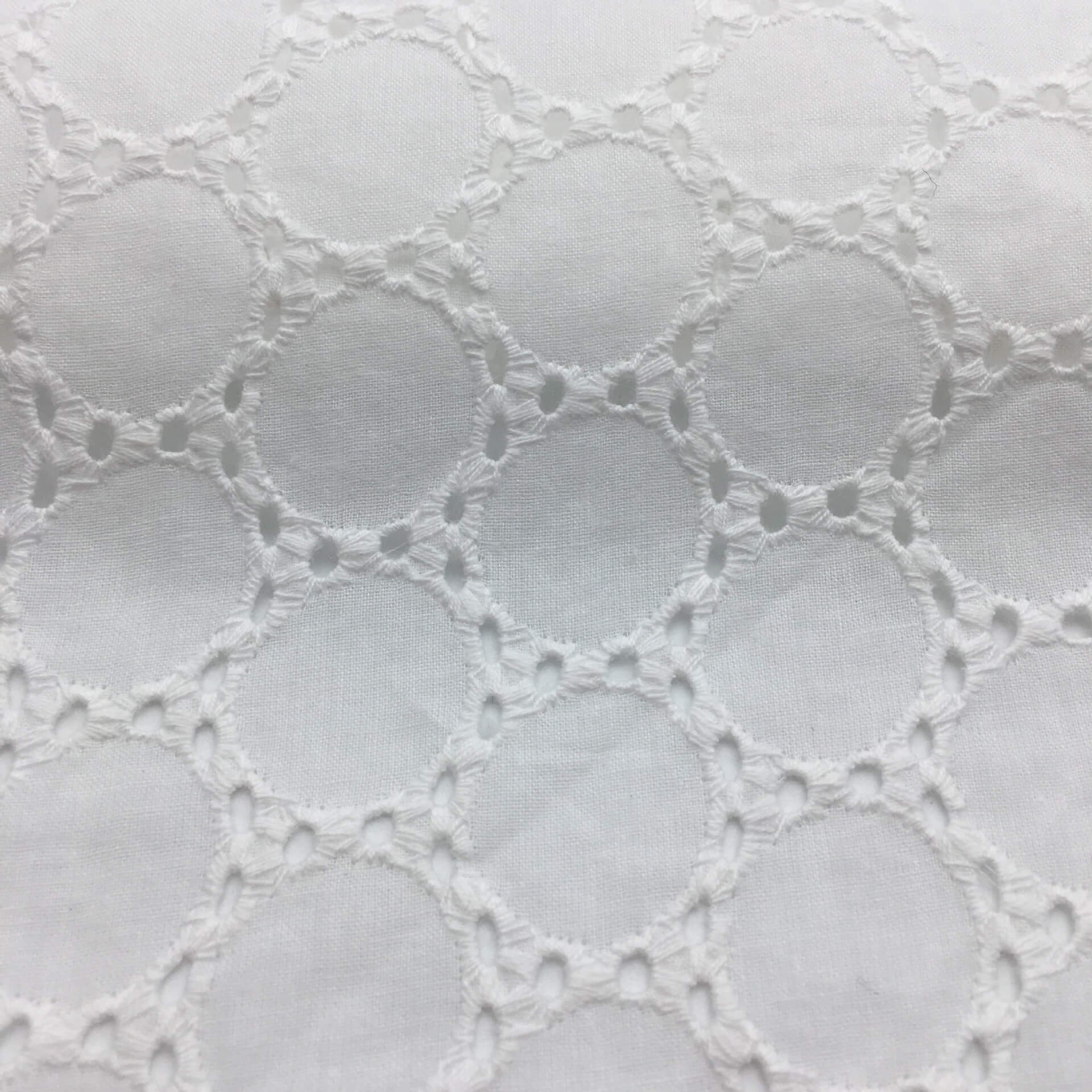 Embroidered Fabric Eyelet Cutwork 100% Cotton for Apparel Wholesale Su 6